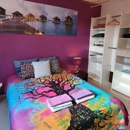 1 Chambre Privative Avec Bureau Et Cuisine Dans Maison 105 M2 Montfaucon Montfaucon  Exterior foto